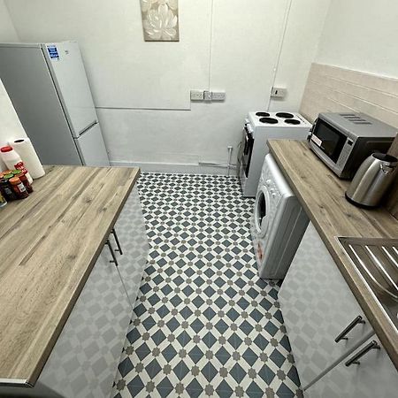 Spectacular 2 Bedroom On Tower Bridge Лондон Екстер'єр фото