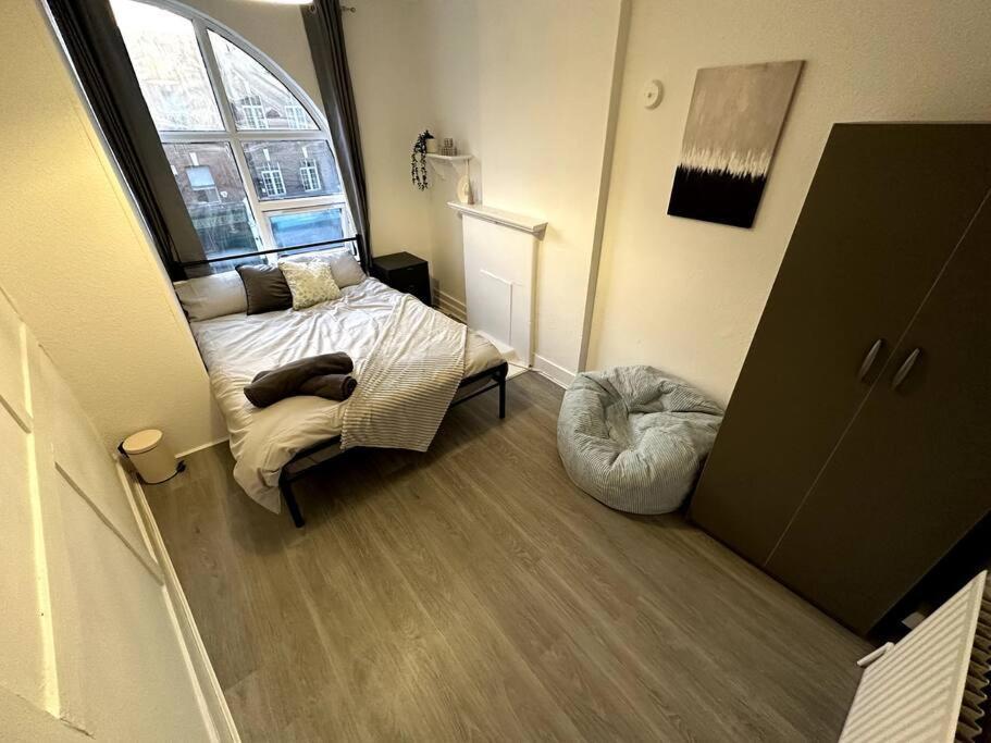Spectacular 2 Bedroom On Tower Bridge Лондон Екстер'єр фото